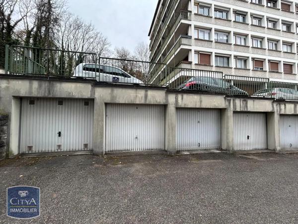 Parking à louer Chambéry (73000)