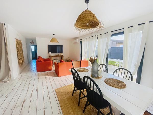 Maison moderne de 2018 plein pied 100 M2 - 4 pièces - 850 m2 terrain clos