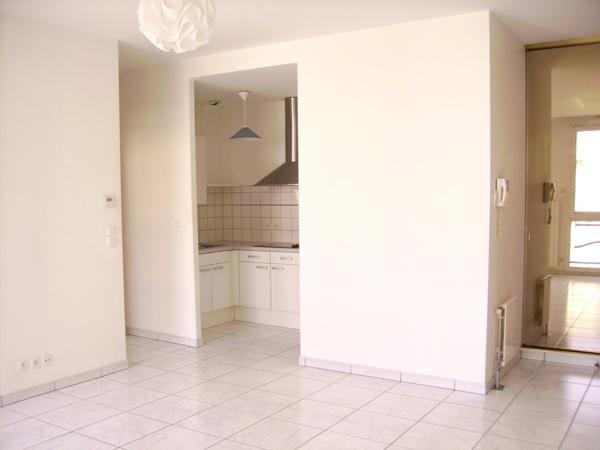 Appartement à louer 2 pièces NANCY (54)