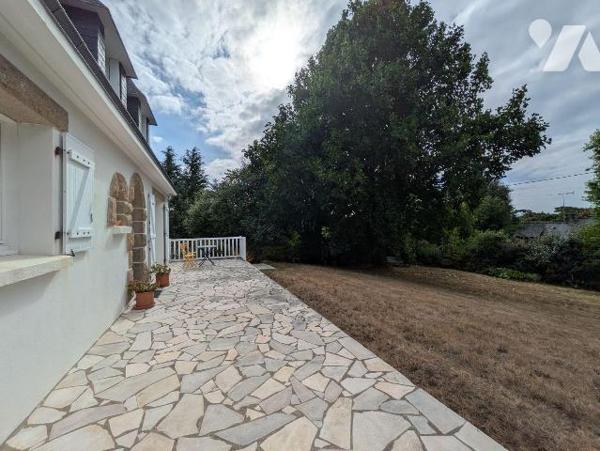 Guidel ? À deux pas du bourg et des commerces
Dans un environnement calme et verdoyant, découv...