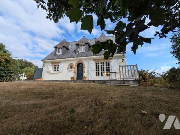 Guidel ? À deux pas du bourg et des commerces
Dans un environnement calme et verdoyant, découv...