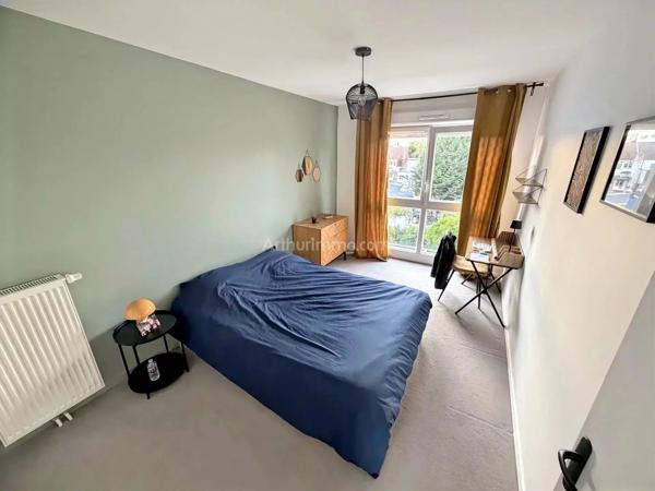 Vente                                                      Appartement
                        
                     4 pièces                      80 m2                     à Faches-Thumesnil