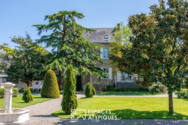 Elégante maison bourgeoise et son jardin romantique
