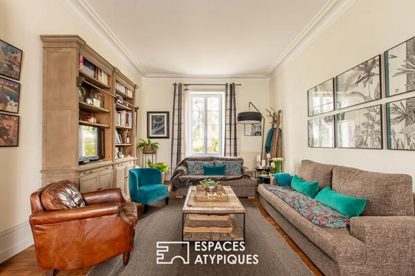 Elégante maison bourgeoise et son jardin romantique