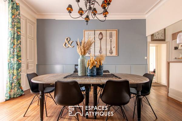 Elégante maison bourgeoise et son jardin romantique