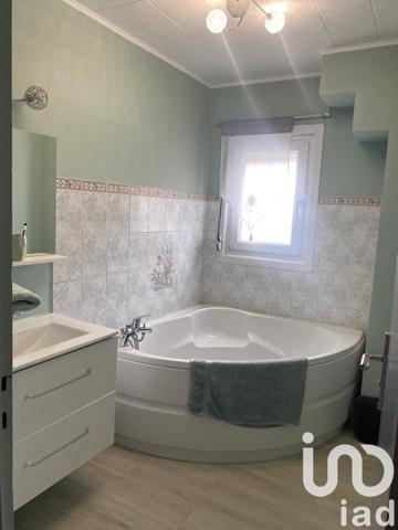 Maison traditionnelle 6 pièces de 130 m² à Annay (62880)