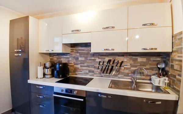 Appartement à vendre    2 pièces • 49,49 m2 Menton