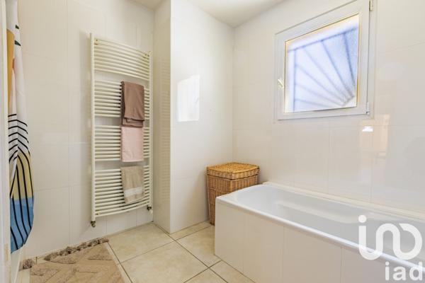 Maison traditionnelle 7 pièces de 230 m² à Plaisance-du-Touch (31830)