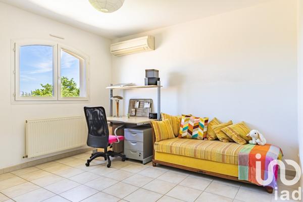 Maison traditionnelle 7 pièces de 230 m² à Plaisance-du-Touch (31830)