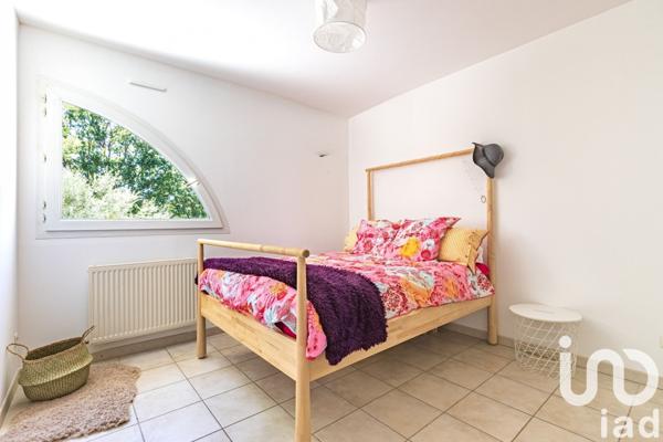 Maison traditionnelle 7 pièces de 230 m² à Plaisance-du-Touch (31830)