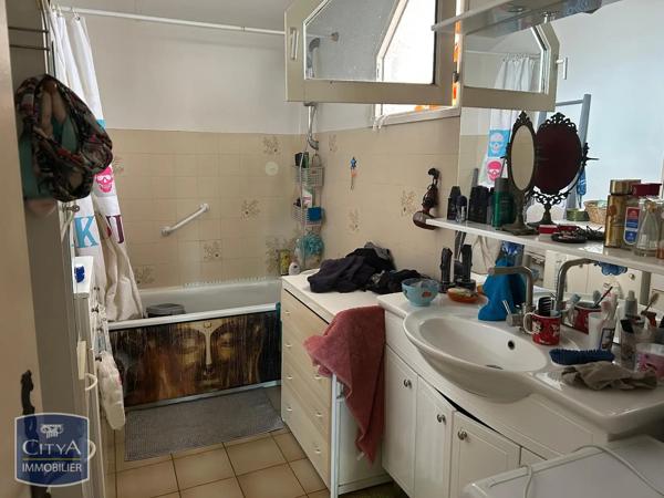 Appartement à louer 2 pièces 61.3m² Orange (84100)