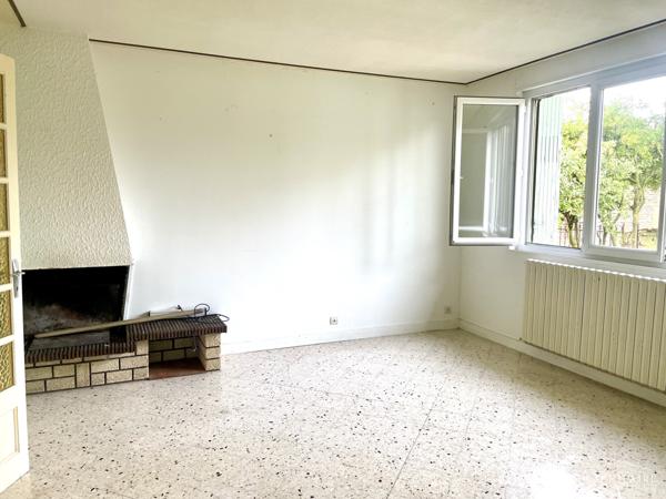 MAISON sur SOUS SOL AVEC TERRAIN AU CALME DE LA CAMPAGNE