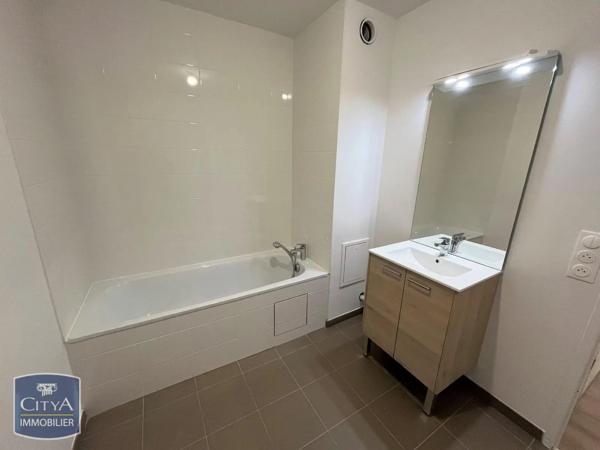 Appartement à louer 3 pièces 66.2m² Lille (59000)