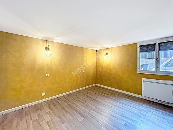 Maison à vendre de 130m2, 4 chambres, sur terrain de 890m2