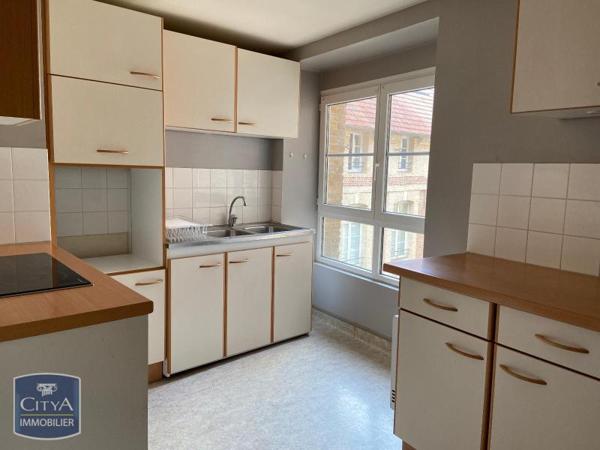 Appartement à louer 4 pièces 86.55m²