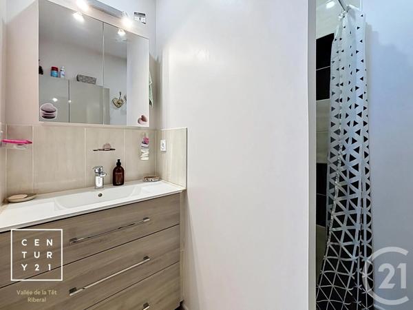 Maison à vendre  4 pièces - 92,21 m 2   ST FELIU D AVALL  - 66