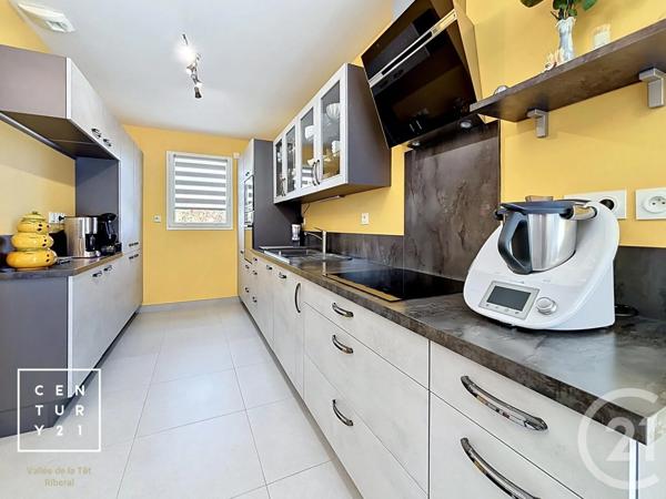 Maison à vendre  4 pièces - 92,21 m 2   ST FELIU D AVALL  - 66