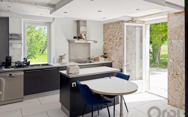 Maison à vendre    5 pièces • 154 m2 Saint-Clar
