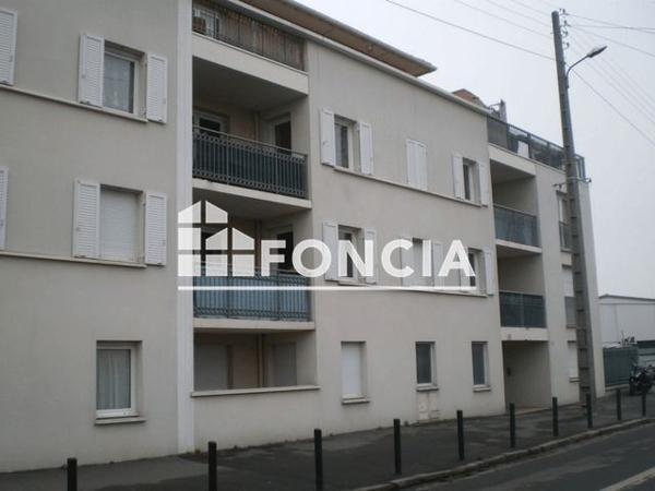 Location Studio 30.4 m² - 16-18 AV. DU MAL JUIN - 56 GEN. LECLERC Carrieres S/seine 78420