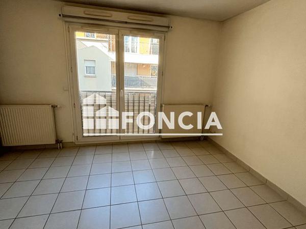 Location Studio 30.4 m² - 16-18 AV. DU MAL JUIN - 56 GEN. LECLERC Carrieres S/seine 78420