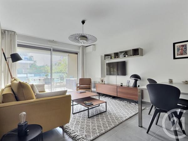 Appartement F2 à vendre  2 pièces - 47,40 m2 FREJUS - 83