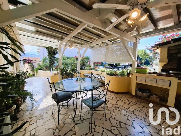 Maison traditionnelle 4 pièces de 73 m² à Cannes (06400)