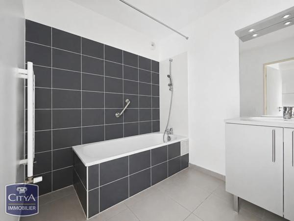 Appartement à vendre 3 pièces 69.25m² Nîmes (30000)