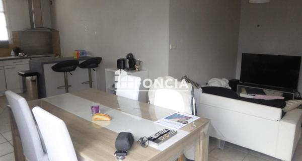 Location Appartement 3 pièces 69.74 m² - Laval 53000