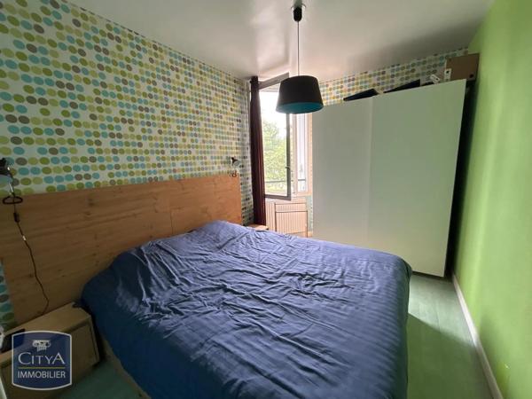 Appartement à louer 2 pièces 54.41m² Châtellerault (86100)