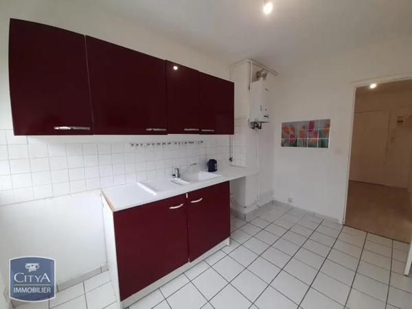 Appartement à louer 4 pièces 72.61m² Angers (49100)