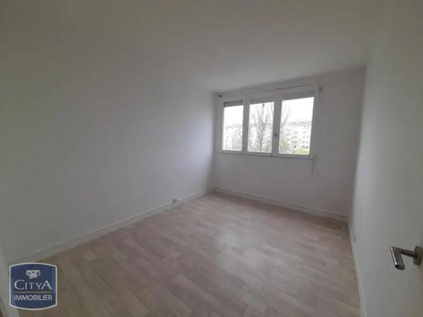 Appartement à louer 4 pièces 72.61m² Angers (49100)
