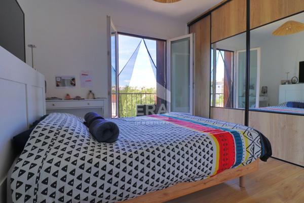 Appartement 10e Arrondissement 4 pièces - Dernier étage - Traversant - Vue dégagée