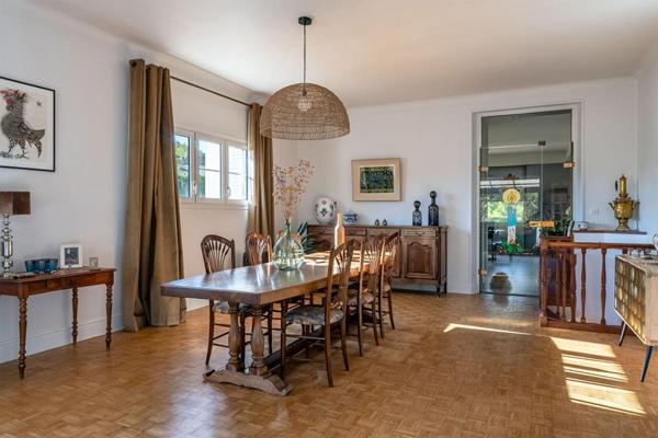 Maison de ville Boulazac 7 pièce(s) 223 m2 avec piscine intérieure