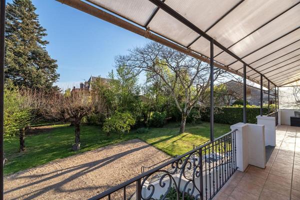 Maison de ville Boulazac 7 pièce(s) 223 m2 avec piscine intérieure