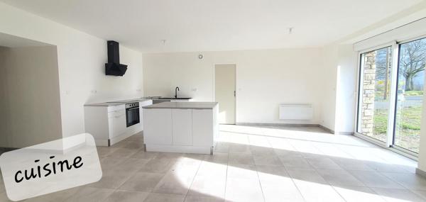 MAISON EN PIERRE RÉNOVÉE A NEUF , TERRAIN 1000 M2 , 4 CHAMBRES, LUMINEUSE.