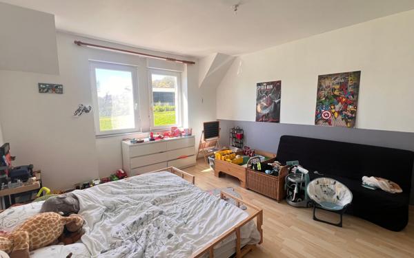 Maison à vendre    4 pièces • 166,88 m2 Plouguernével