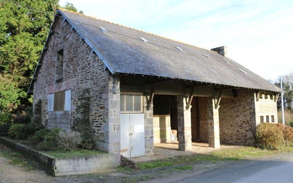Maison à vendre    4 pièces • 166,88 m2 Plouguernével
