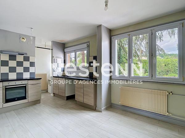 TREVOUX APPARTEMENT 3 PIÈCES AVEC GRAND BALCON GARAGE ET CAVE
