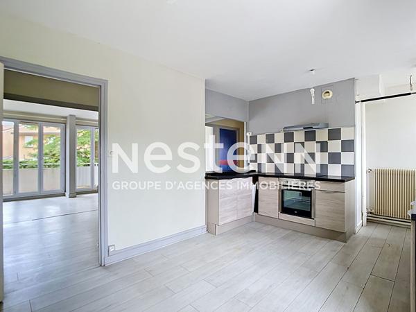 TREVOUX APPARTEMENT 3 PIÈCES AVEC GRAND BALCON GARAGE ET CAVE