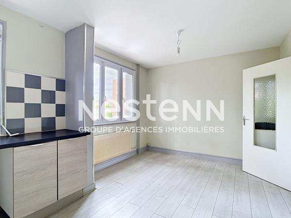 TREVOUX APPARTEMENT 3 PIÈCES AVEC GRAND BALCON GARAGE ET CAVE