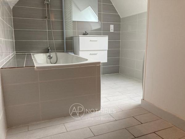 Appartement à louer à Saint-Aubin-du-Cormier en Ille-et-Vilaine (35140), ref : LA2033-APNOTAIRES