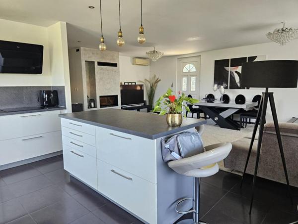 Maison Saint Genis Laval 4 pièce(s) 105 m2