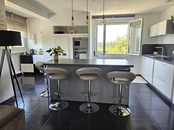 Maison Saint Genis Laval 4 pièce(s) 105 m2