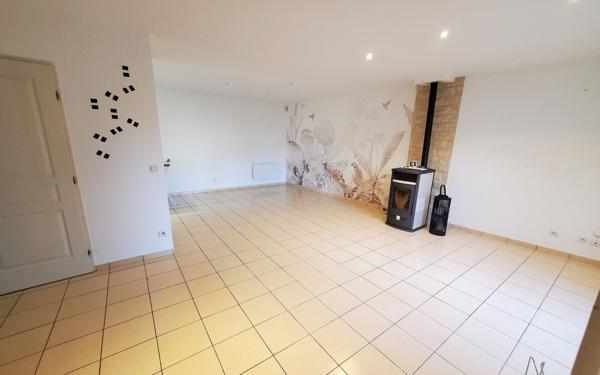 Maison à vendre    4 pièces • 95 m2 Crécy-la-Chapelle