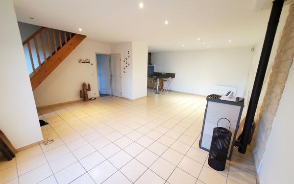 Maison à vendre    4 pièces • 95 m2 Crécy-la-Chapelle