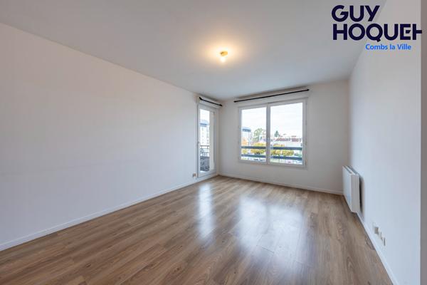 À vendre : Appartement 2 pièces à Combs-la-Ville