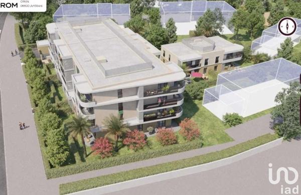 Appartement 2 pièces de 46 m² à Antibes (06600)