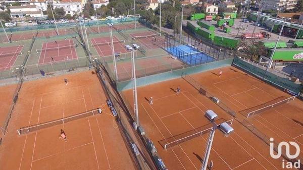 Appartement 2 pièces de 46 m² à Antibes (06600)