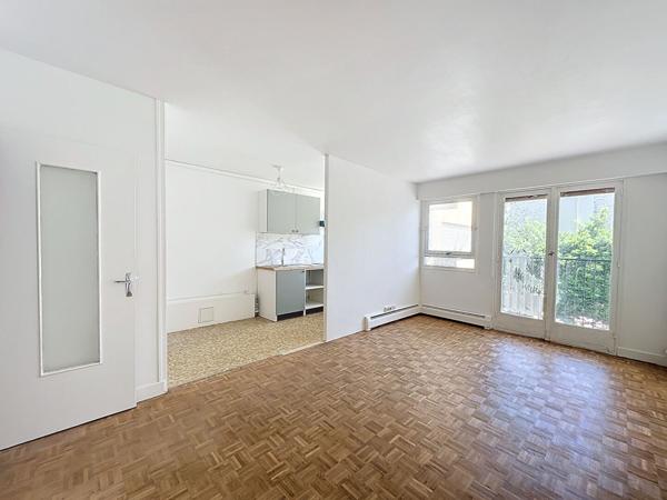 Location appartement Saint-Maur-des-Fossés - 1 pièce(s) - 33 m² - 860 €/mois