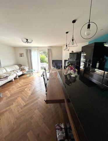 MAISON PLEIN PIED A BARBERAZ